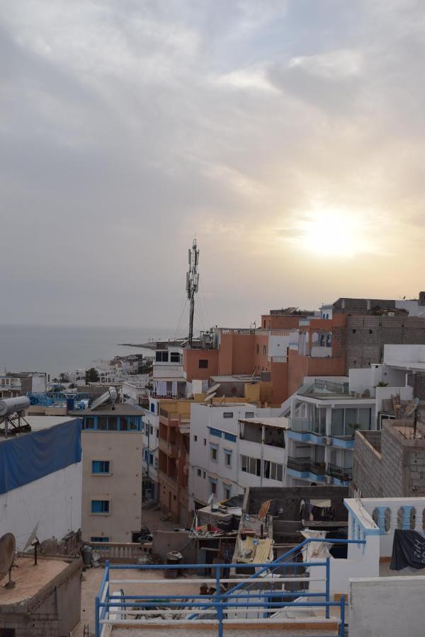 Sunny Wave Taghazout Surf & Yoga Hotel Exterior foto