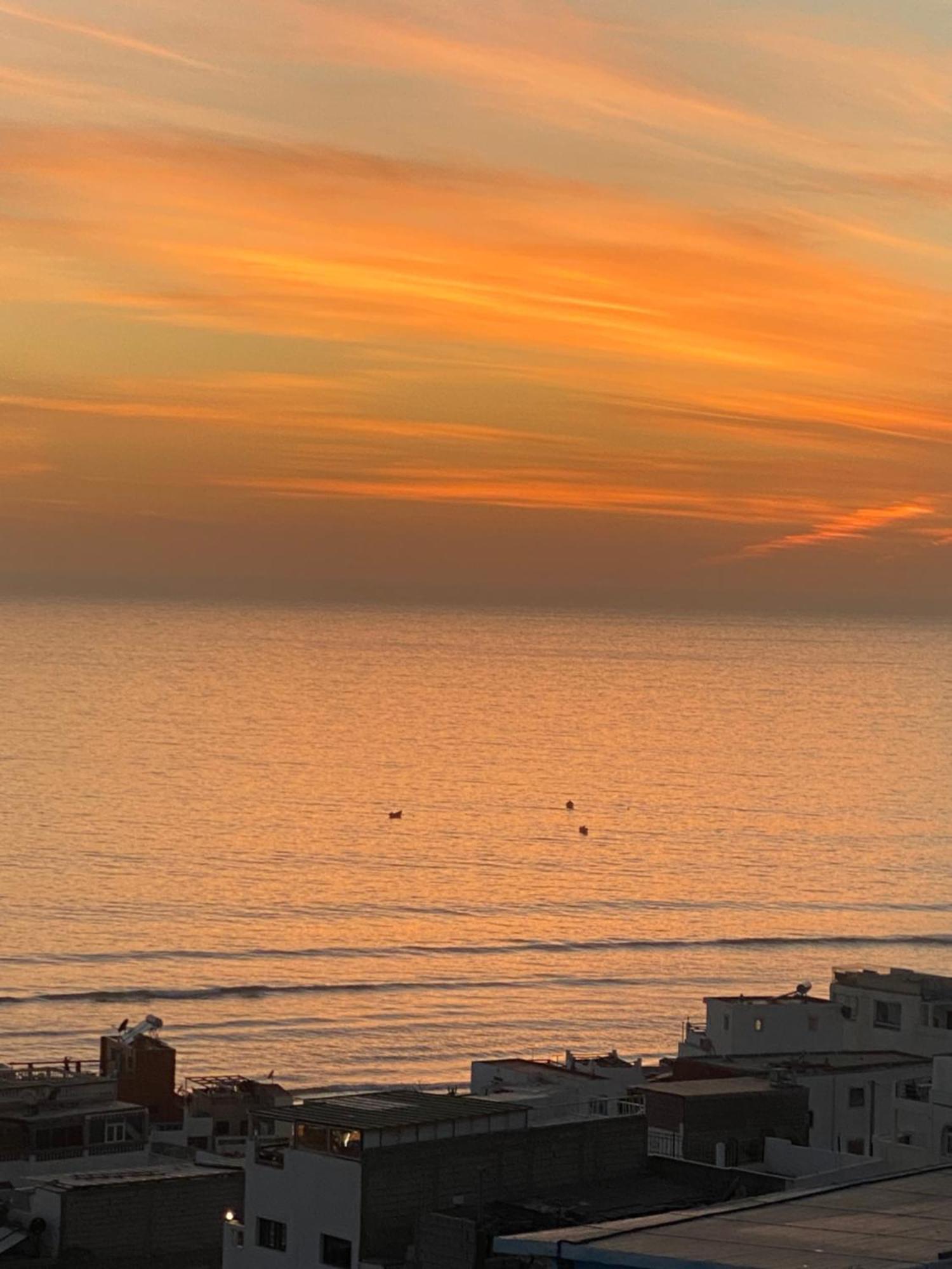 Sunny Wave Taghazout Surf & Yoga Hotel Exterior foto