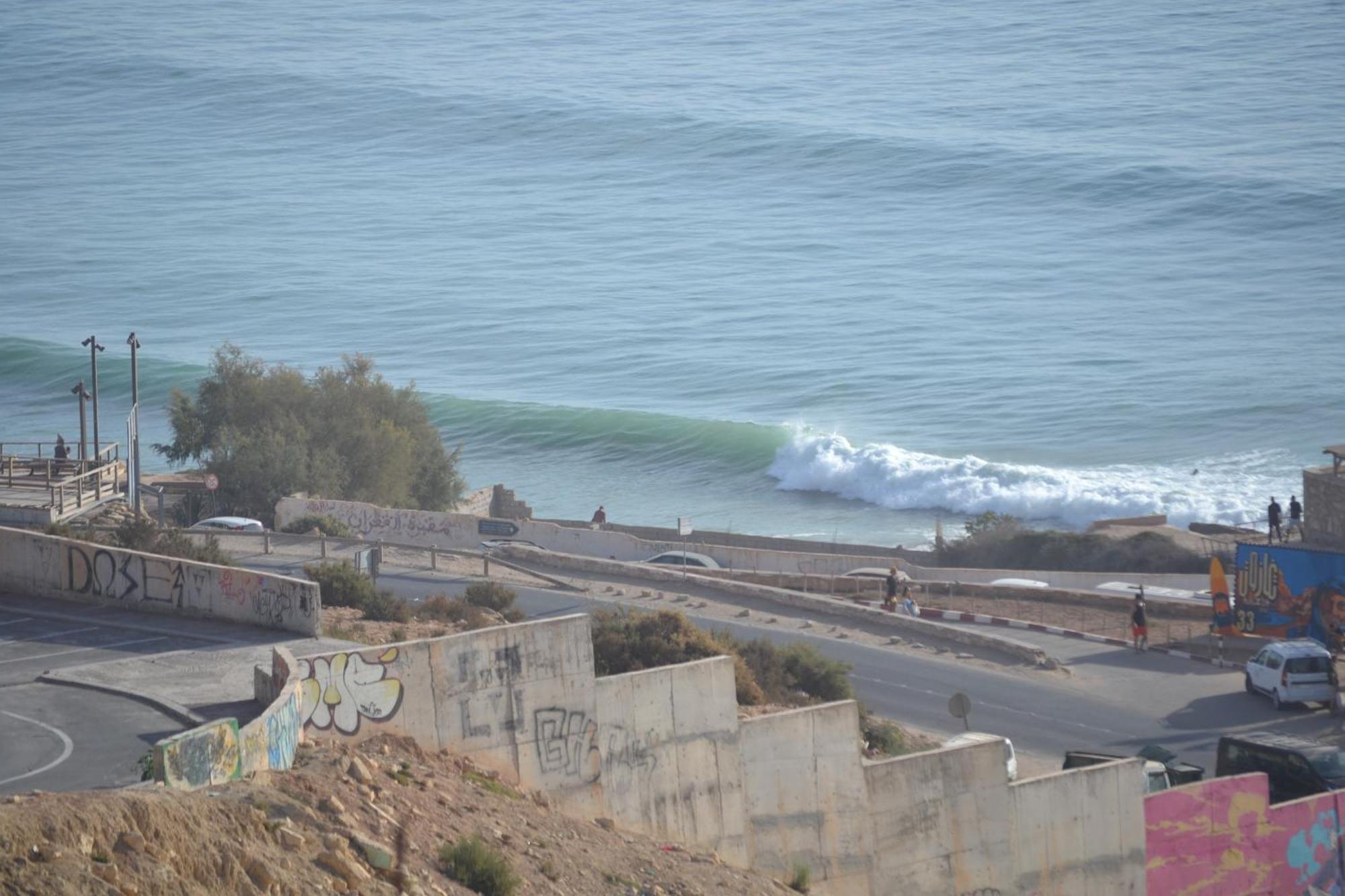 Sunny Wave Taghazout Surf & Yoga Hotel Exterior foto
